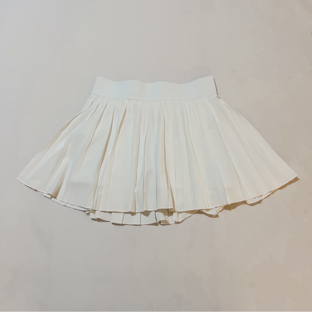 Aritzia TNA Action Tennis Skirt